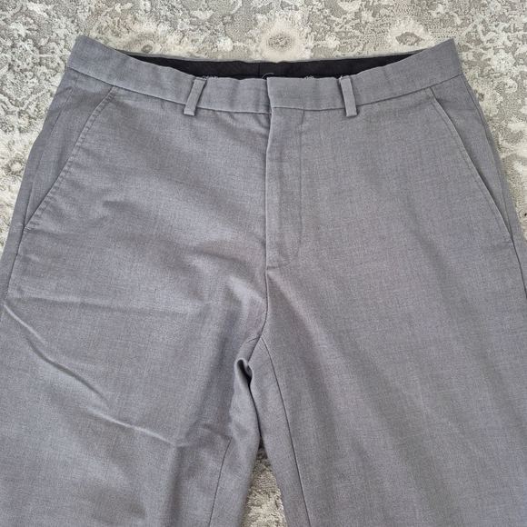 Calvin Klein Men's Gray Buainess Casual Neutral Straight Leg Dress Pants 31x30 - Picture 3 of 6
